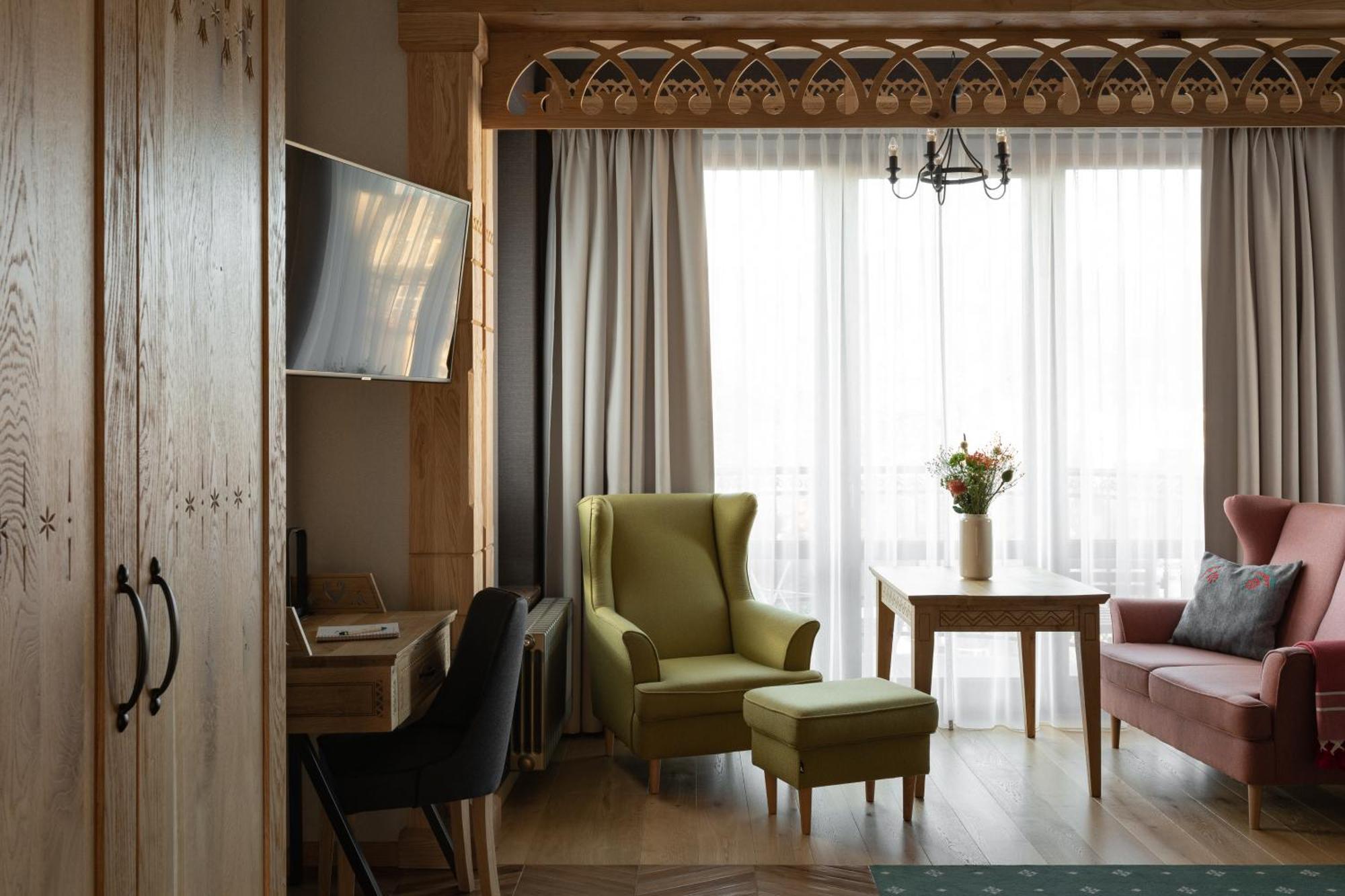 Deluxe Junior Suite